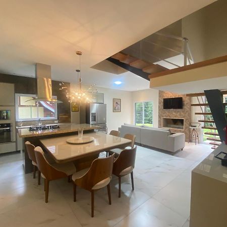 Hostyn Casa Manancial -4 Suites E Natureza Proxima Ao Capivari Campos do Jordão Exteriér fotografie
